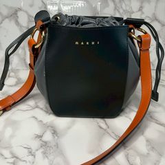✨極美品✨ マルニ ショルダーバッグ イヤリングバッグ レザー 