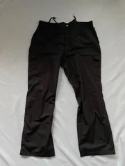 メンズパンツ　SINACOVA　シナコバ　黒のサムネイル