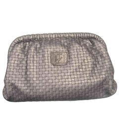 美品 Tory Burch トリーバーチ ポーチ キルトポーチ カーキ - メルカリ