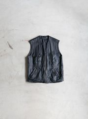 アーカイブ c.p. company シーピーカンパニー レザーベスト 90s - メルカリ