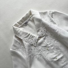 新品未使用タグ付き ハナエモリ シルクボータイ 刺繍 半袖ブラウス