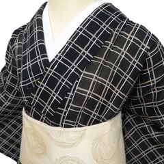 小紋 着物 黒地 格子柄 幾何学模様 - メルカリ