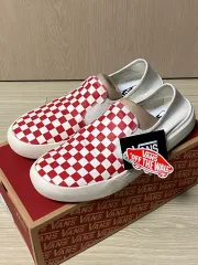 VANS コンフィクッシュワン 300 新品