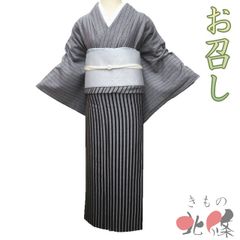 正絹お召し　袷　片身替わり　モノトーン　細縞紋　稀少　粋な着物 未使用品 正絹お召し 袷 片身替わり モノトーン 細縞紋 稀少 粋な着物 未使用品