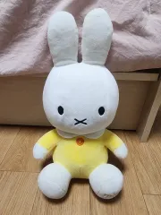 ミッフィー ぬいぐるみ 黄色い服