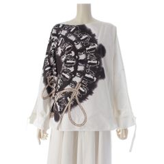 シャネル 2025-2026 ウール アイコンボタン ニット カーディガン トップス P80186 ホワイト ブラック 36【中古】 CHANEL - シャネル 2025-2026 ウール アイコンボタン ニット