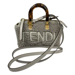 未使用級✨FENDI フェンディ おにぎり チャーム キーホルダー ホワイト