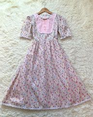 バラ＆マーガレットプリントワンピース ピンク Emily Temple Cute