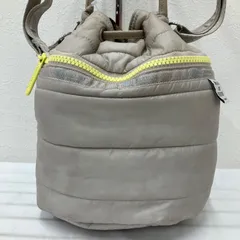 2376　LeSportsac レスポートサック　MAISON DE REEFUR　メゾンドリーファー　梨花　コラボ　2way　キルティング　ショルダーバッグ　ハンドバッグ　ドロスト　巾着　ポシェット　キルト　中綿　イエロー　ベージュ　レディース