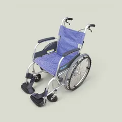値下げしました、カワムラアルミ折り畳み車椅子本日からメルカリにも掲載 カワムラ 車椅子 自走式 折りたたみ 軽量 タイヤ交換前提 介助ブレーキ