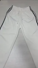 アイボリー色 3本線 トレーナー ズボン