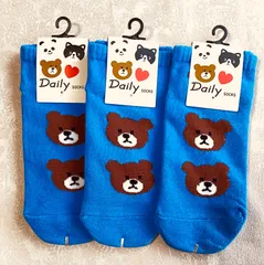 【新品】【送料込み】【２３～２５】クマ柄ショートソックス３足セット　ブルー