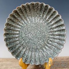 中国美術 瑠璃釉 刻纏枝蓮花龍紋 大皿 φ43.5cm(P452) - メルカリ