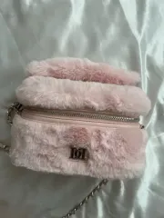 日本ブランド darich バッグ ピンクファー ショルダーバッグ
