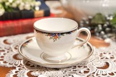 WEDGWOOD ウェッジウッド オズボーン ティーカップセット1客 - メルカリ