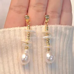 耳飾り ピアス ゴールドカラー 金色 パール 個性的 可愛い 大人可愛い シンプル レディース ジュエリー イベント パーティー 大人かわいい デイリー ガーリー フェミニン シンプル デート