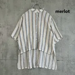 merlot メルロー  ホワイトベース ストライプ シャツ ブラウス バンドカラー スタンドカラー チュニック ロング テール カット 前後差 半袖 五分袖 ワイド シルエット 総柄 幾何学 マルチカラー カジュアル きれいめ アーバン ★ ■◆
