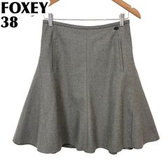 美品】 FOXEY 裾フレア膝丈ウールスカート ロゴプレート 38 グレー