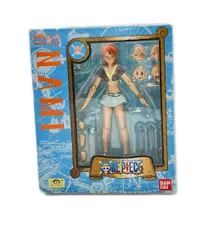 美品 バンダイ S.H.Figuarts ナミ フィギュア ONE PIECE