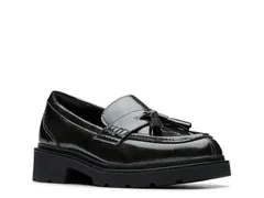 クラークス レディース シューズ スリッポン・ローファー Clarks Lauryl Tassel Loafer Gunmetal Patent ガンメタル
