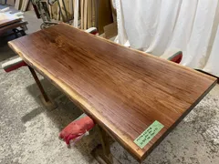 ブラックウォールナット9516　一枚板無垢 乾燥材　2090ｘ690-770ｘ56mm カウンター　ローテーブル　センターテーブル　ダイニングテーブルのサムネイル