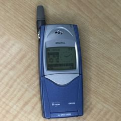 ノキアNOKIA スライド式携帯電話『DoCoMo NM502i』フィンランド製