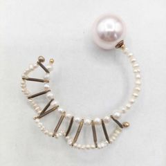 極美品】H.P.FRANCE C.A.D. フリルピアス - メルカリ