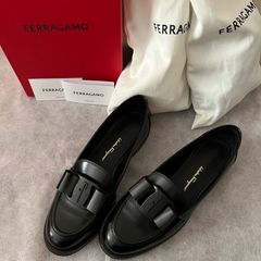 定価14万8500円】Ferragamo フェラガモ 黒 サンダル 24cm - メルカリ