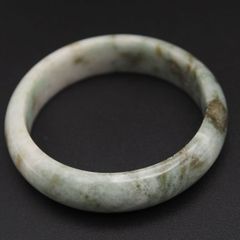 中古 白翡翠 バングル 白色系 丸形腕輪 天然石 ジェード 装身具 CL0415 