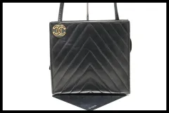 ■CHANEL 1番台 Vステッチ GD金具 レザー ショルダーバッグ シャネル ■0416fp41000