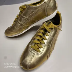 onitsuka tiger オニツカタイガー RUN SPARK GOLD スニーカー 245mm