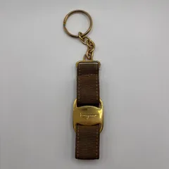 7731　Salvatore Ferragamo　サルヴァトーレ　フェラガモ　ヴァラ　ヴァラリボン　キーホルダー　キーリング　チャーム　ゴールド金具　ベージュ　レディース　雑貨　小物のサムネイル