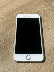0440 iPhone 6 64GB シルバー 美品【ネ】