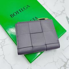 極美品✨ボッテガヴェネタ カセット マキシイントレチャート 二つ折り