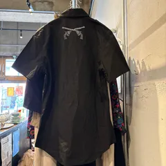 【東あずま店 併売品】 roar ロアー ラインストーン 2丁拳銃 ピストル 半袖 シャツ メンズ ブラック 黒 クロ BLACK サイズ2 Mのサムネイル