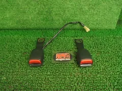 8FT7018 GFC6 スズキ ジムニー JB23W 4型 ランドベンチャー フロントシートベルトバックル左右セット