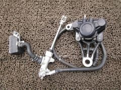 リアブレーキキャリパー トルクロッド kz1000ltd リアブレーキキャリパー トルクロッド kz1000ltd - メルカリ