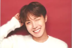 BTS 109 XMAS J-HOPE POSTCARD