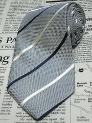 アクアスキュータム Aquascutum 美品 未使用品 微光沢 ネクタイ 日本製 シルク100% 斜めストライプ レジメンタル 青系 ブルー系 L-005479 ゆうパケット