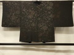 D786 本場大島紬 泥染め 更紗 正絹 着物 袷 しつけ糸付き未使用極美品