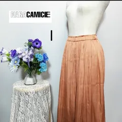 ナラカミーチェ　極上美品　カジュアルパンツ　Мサイズ　オレンジ色？系のサムネイル