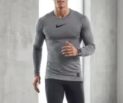 105 NIKE ナイキ プロ 機能性 長袖Tシャツ