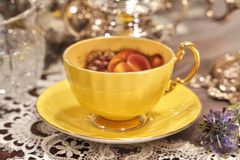 英国製廃盤品】 Aynsley Orchard Goldカップ＆ソーサー - メルカリ