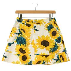 パーリーゲイツ】ゴルフ 花柄 ひまわり ミニ スカート ストレッチ 白