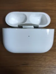 美品（正規品）Apple AirPods Pro 2世代 充電ケース　Lightningモデル　A2700