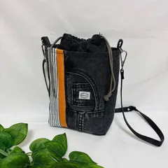 ハンドメイド デニムリメイク 巾着付きショルダーバッグ 斜め掛け スクエアバッグ ブラックデニム