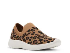ブロンド レディース シューズ スニーカー Blondo Karen SlipOn Sneaker Beige ベージュ