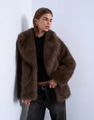 トップショップ レディース アウター ジャケット・ブルゾン Topshop faux fur short jacket with buttons in chocolate Choc チョコレートのサムネイル