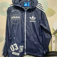 アディダス オリジナル ロゴ ウィンドブレーカー アウター