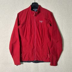 そ*う様 アークテリクススコーミッシュフーディ メンズ レッド系